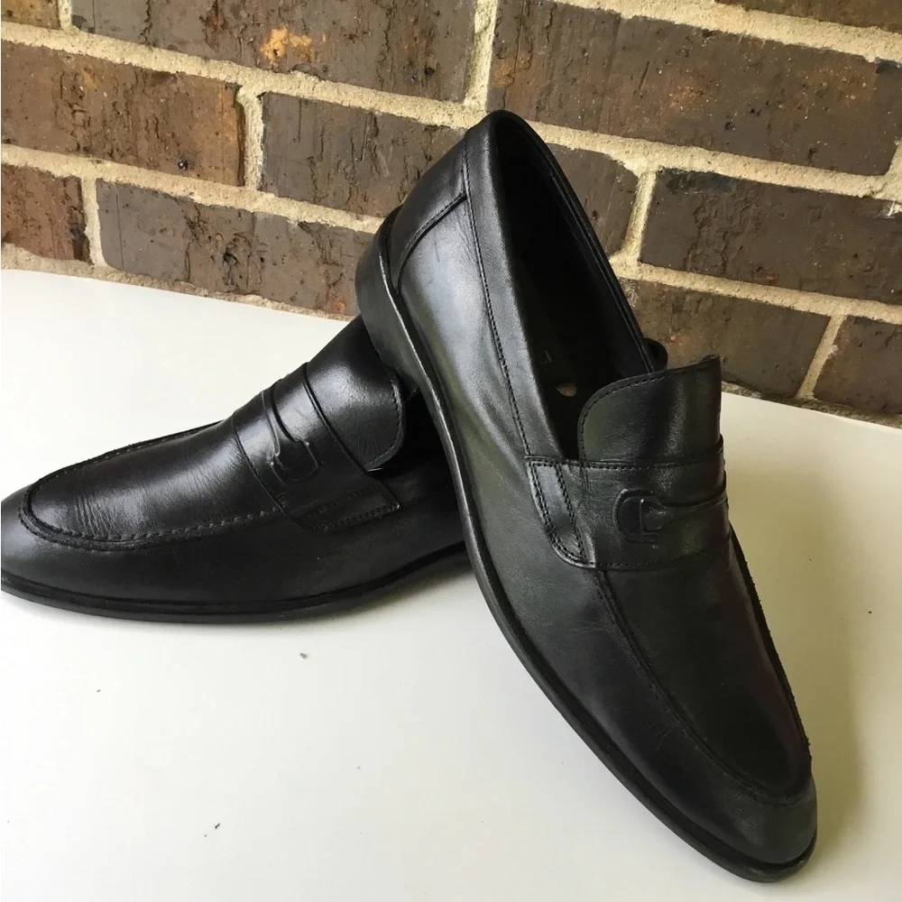 Bruno Magli Men’s size 10.5 sleek black